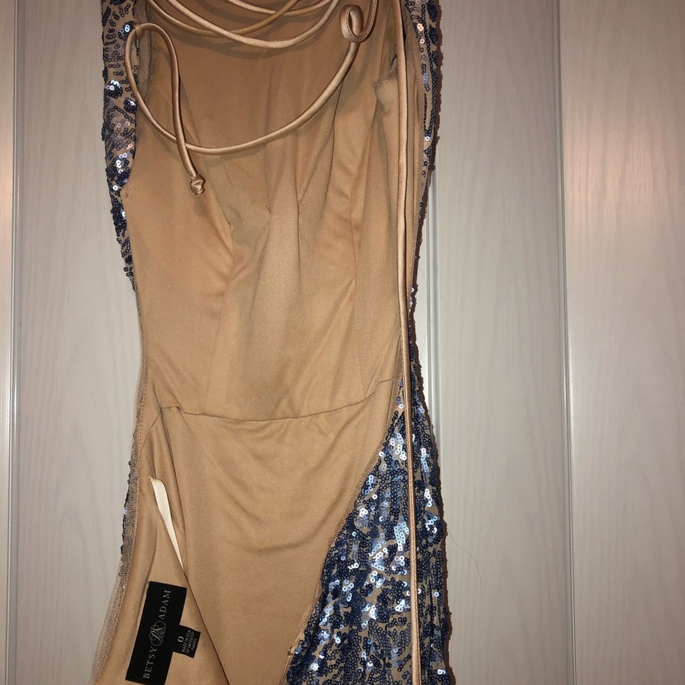 Prom Dress - Picture 2 of 6